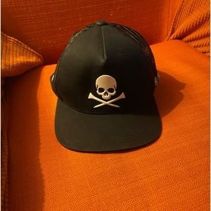 NWT GFore black skull baseball hat